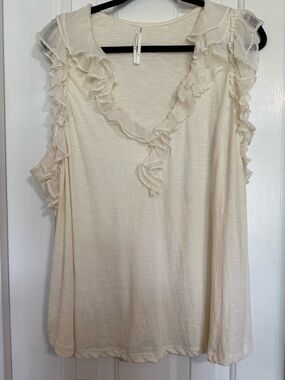 Anthropologie Ivory V-Neck With  Beautiful Ruffled Sleeveless Breezy Top